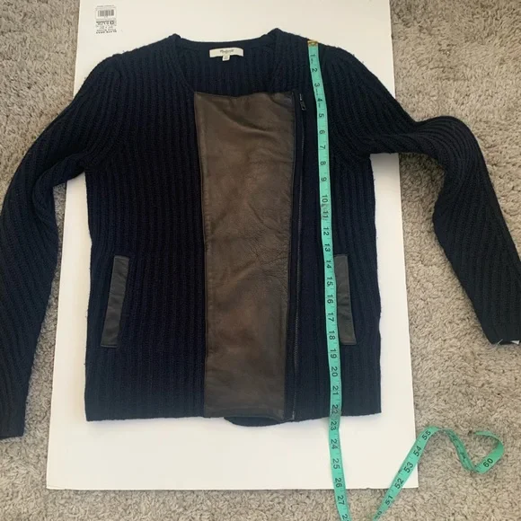 Madewell Cardigan 100% Merino Wool in Navy XS. - Picture 6 of 8